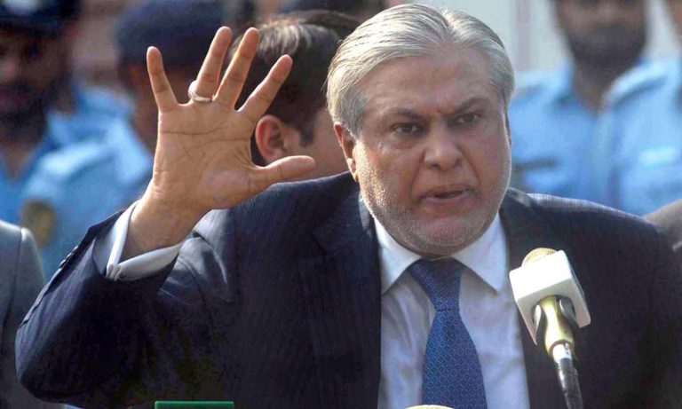 پاکستان پر 130 ارب ڈالر کا قرضہ ہے تو پریشان نہ ہوں،اسحاق ڈار