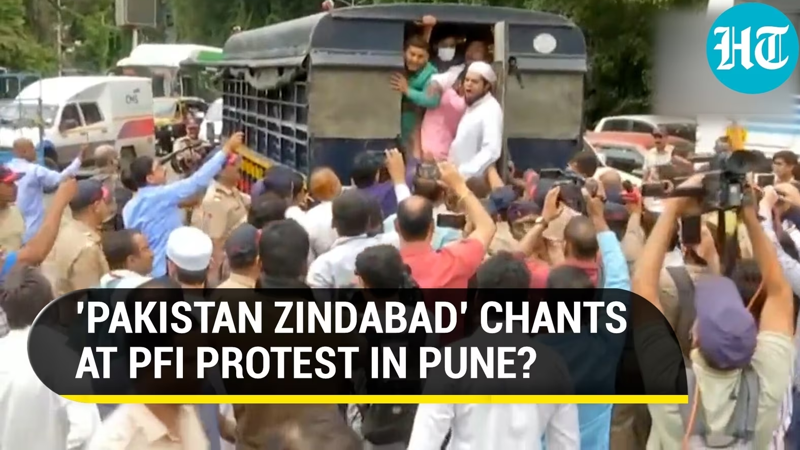 chanting pakistan zindabad
