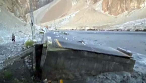 اسلام آباد سے گلگت براستہ بابو سر ٹاپ شاہراہ اور شاہراہ قراقرم ٹریفک کیلئے بحال