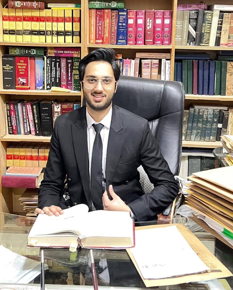 ایران کا مستقبل عوام طے کریں، بیرونی قوتیں نہیں