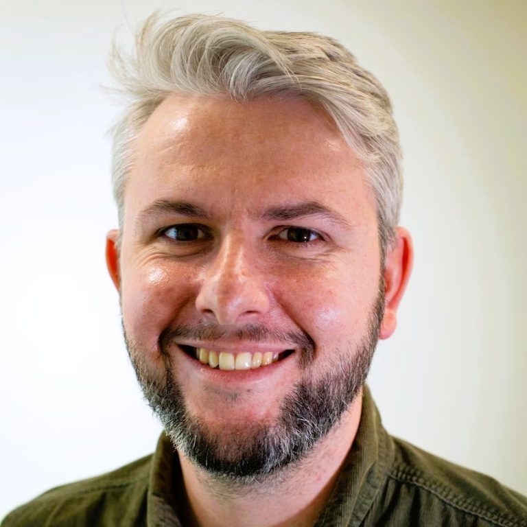 ایلکس کیری ولن سے قومی ہیرو اور بو کی گونج