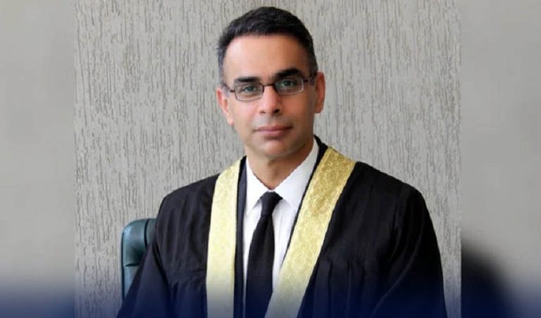 بابر ستار پشاور ہائیکورٹ کی سینارٹی فہرست میں ساتویں نمبر پر ہیں